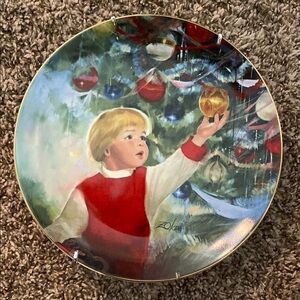 Danbury Mint Christmas Plate with Child and Ornaments